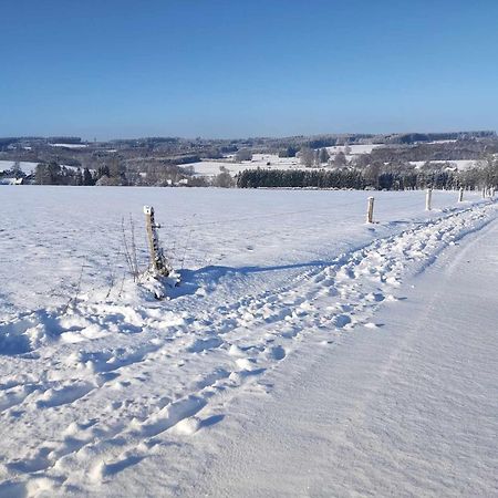 B&B Emmylou Gouvy Exteriör bild